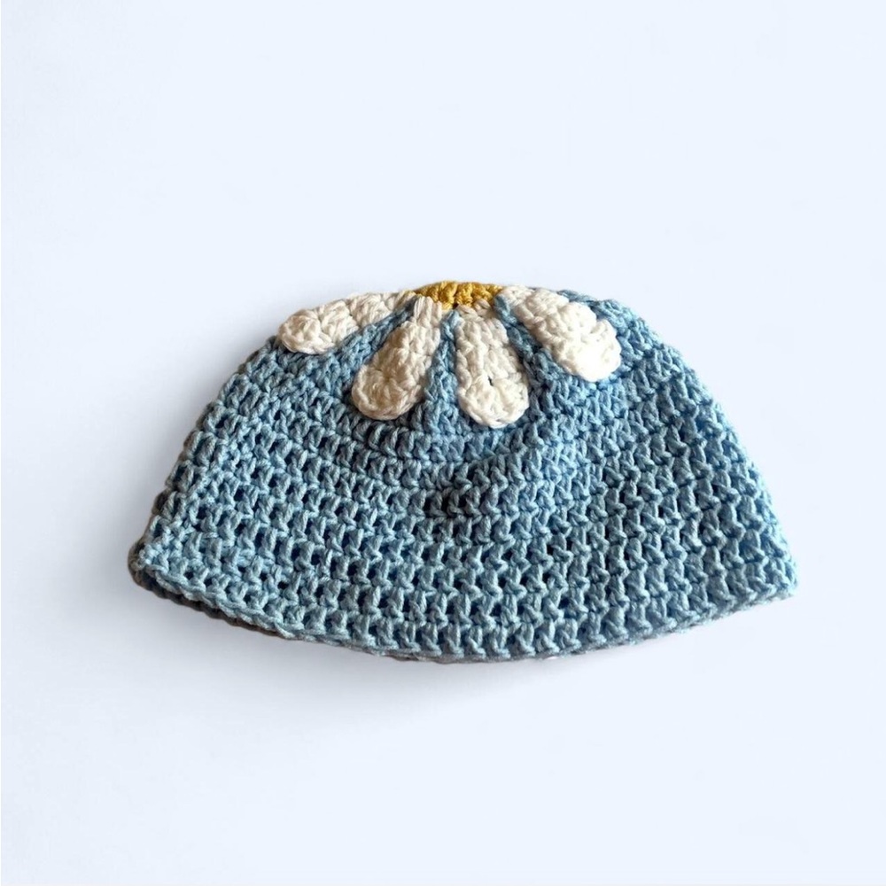 crochet light blue daisy flower skull cap beanie HANDMADE